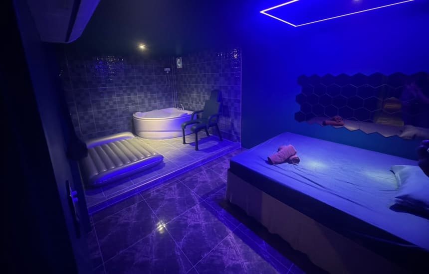 Chairman / チェアマン