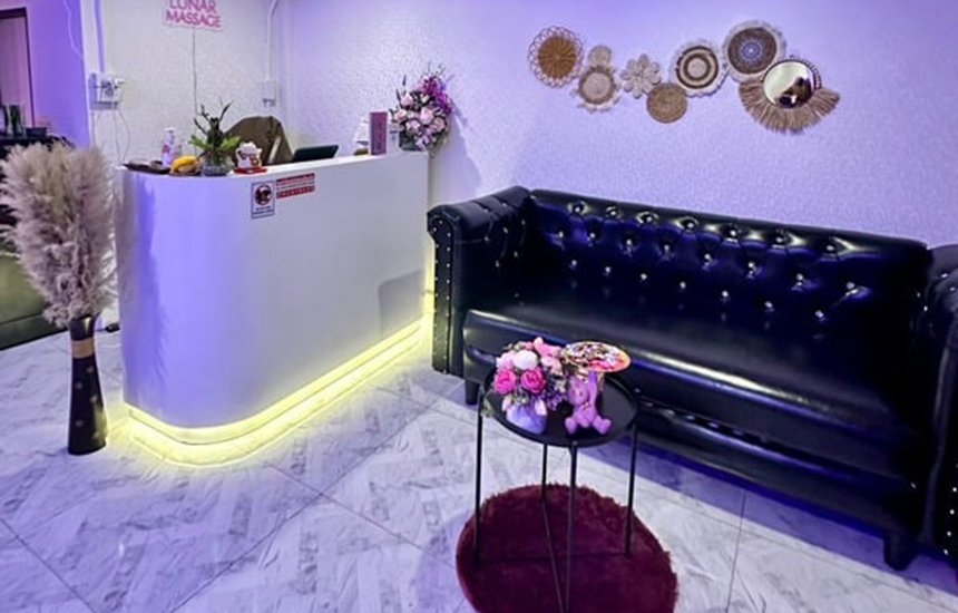 Lunar Nuru Massage / ルナヌルマッサージ