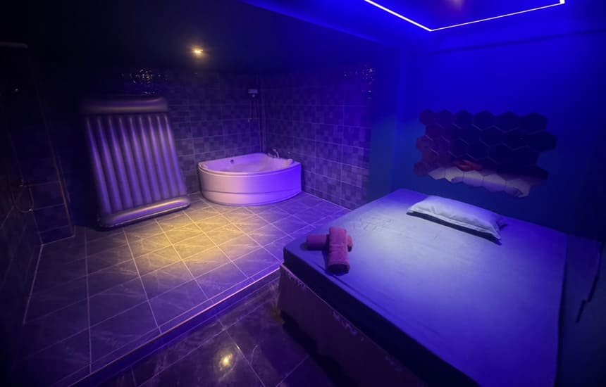 Chairman / チェアマン