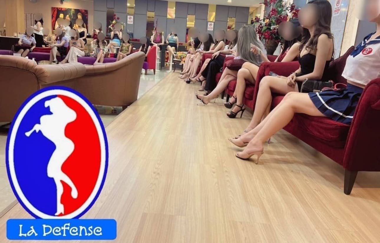 La Defense / ラ・ディフェンス