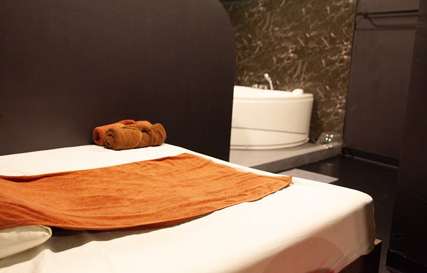 69 Massage & Spa / 69マッサージ&スパ