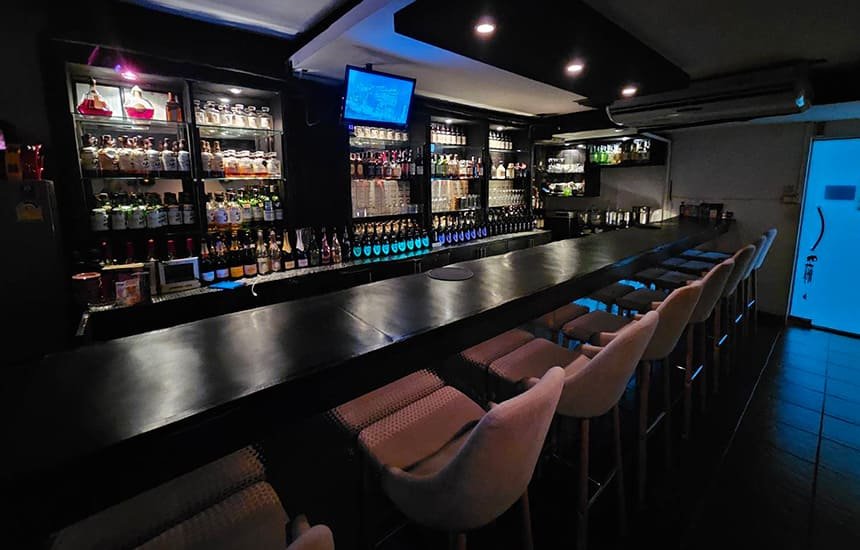 Snack & Bar 輪 / りん